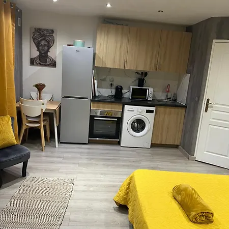 Chez Fati Апартаменты Париж